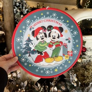 Disney Embossed Metal Round - C